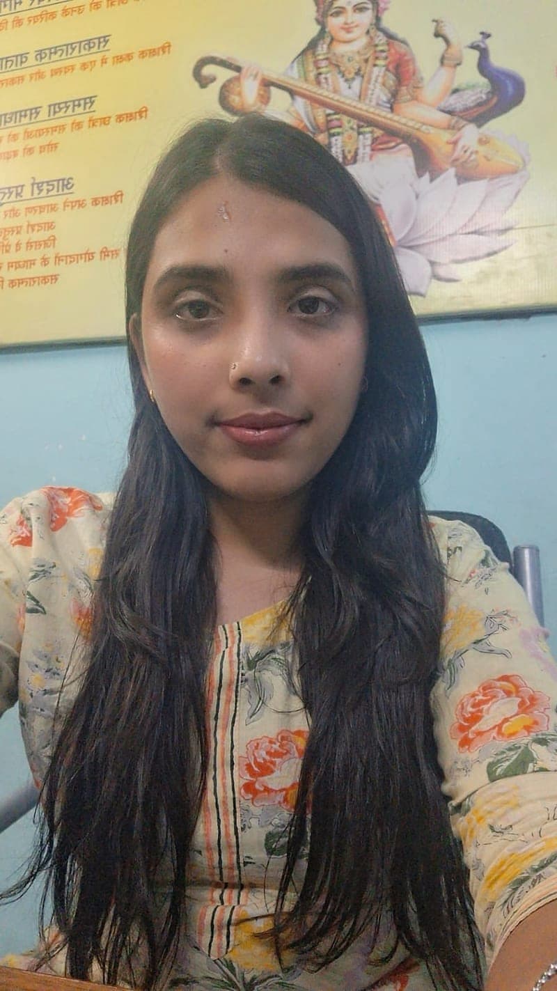 Babli Pathak, Co-founder